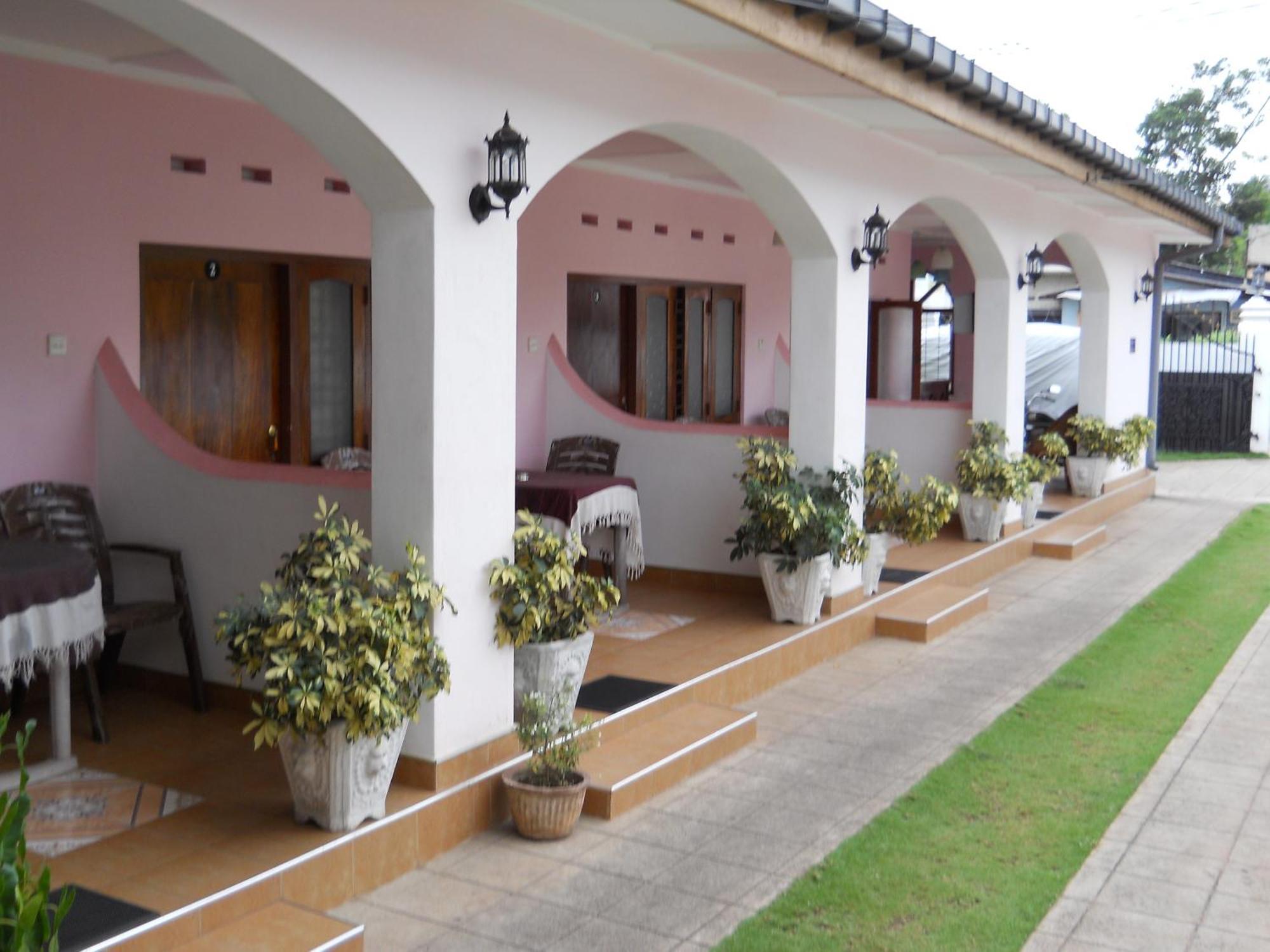 Ocean View Tourist Guest House At Negombo Beach Near The Airport Ngoại thất bức ảnh