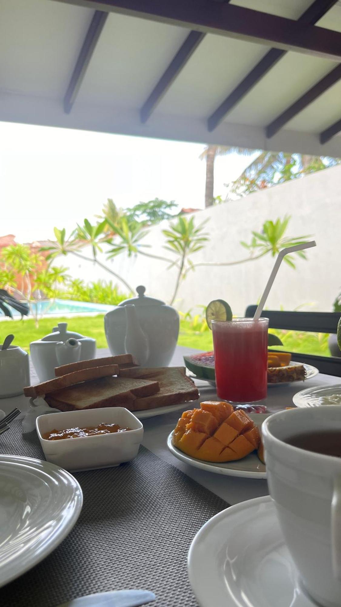 Ocean View Tourist Guest House At Negombo Beach Near The Airport Ngoại thất bức ảnh