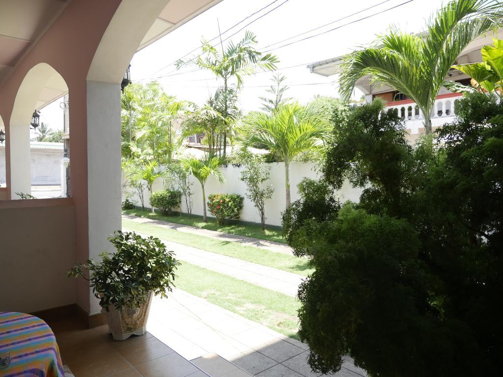 Ocean View Tourist Guest House At Negombo Beach Near The Airport Ngoại thất bức ảnh