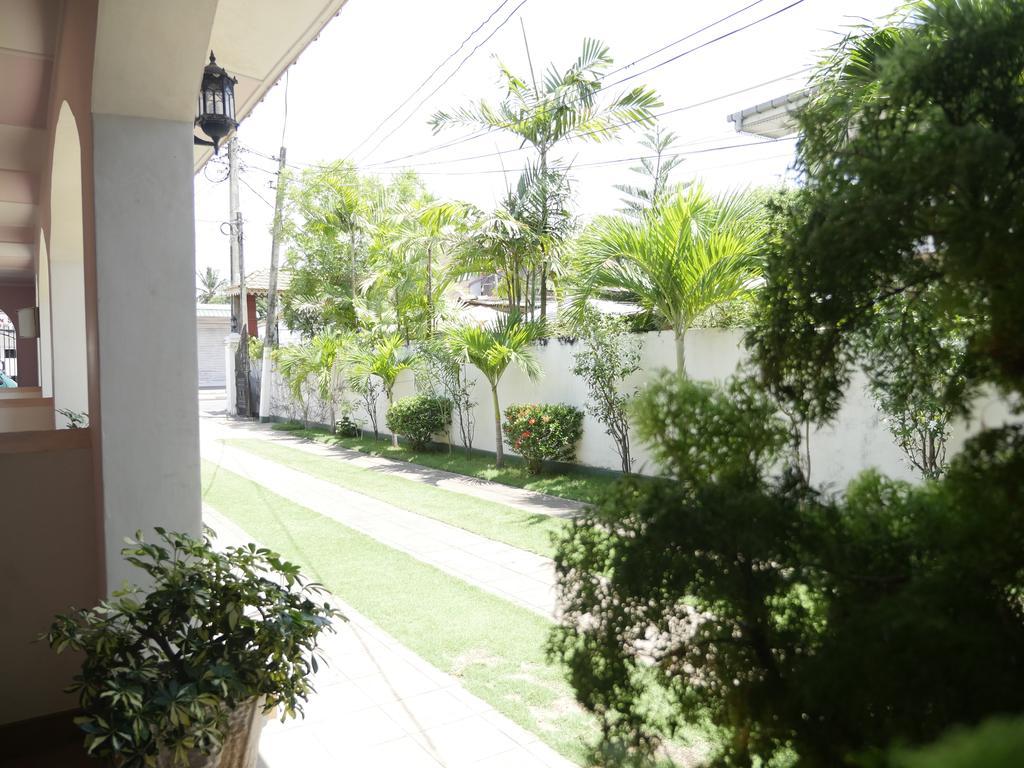 Ocean View Tourist Guest House At Negombo Beach Near The Airport Ngoại thất bức ảnh