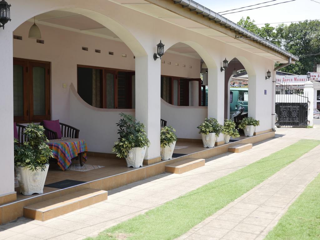 Ocean View Tourist Guest House At Negombo Beach Near The Airport Ngoại thất bức ảnh
