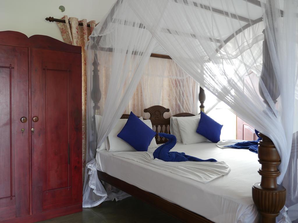 Ocean View Tourist Guest House At Negombo Beach Near The Airport Ngoại thất bức ảnh
